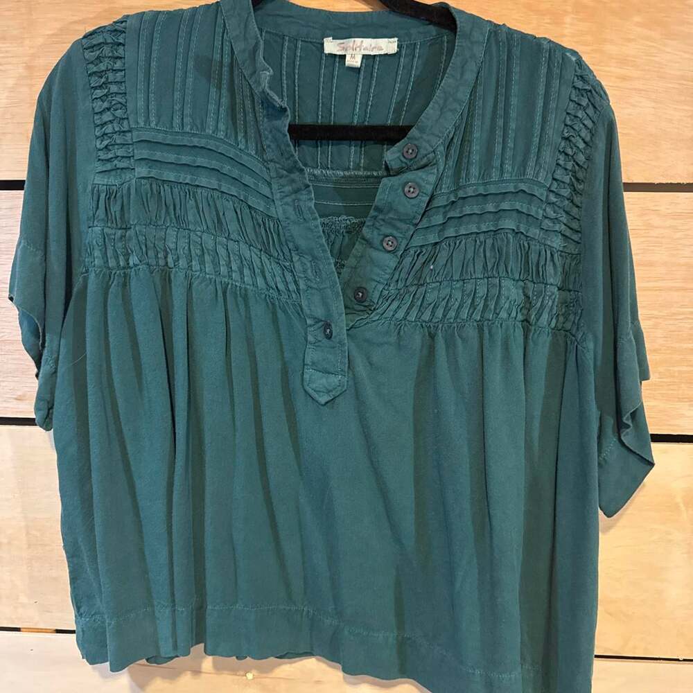 Soho Women's Green and Blue Blouse